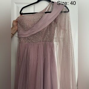 Elegant dress for special occasion!